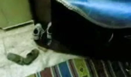 ক্লাব খেলুন খালার সাথে চুদাচুদি + + স্টুডিও