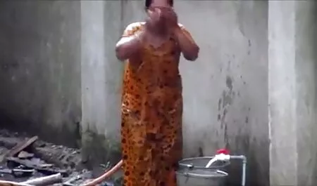 সুন্দরী বাবা মেয়ের চুদা চুদির গল্প বালিকা