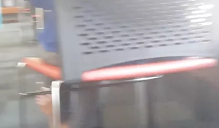 ফুট ফেটিশ, উত্যক্ত করা, ফুট কাজের বুয়া কে চোদা ফেটিশ)