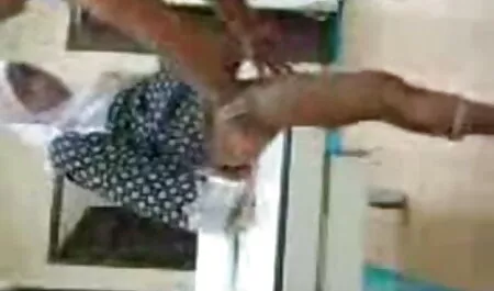 বড়ো বুকের মেয়ের, চুদাচুদি গলপো একাকী