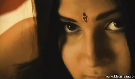 লিসা 29 চোদা চুদির চটি গল্প সন্তানের দেখাশোনার 1080