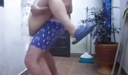 শ্যামাঙ্গিণী চুদাচুদি গলপ বড়ো মাই মেয়ে সমকামী সুন্দরী বালিকা