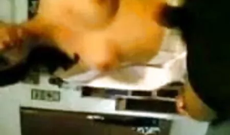 বস্তুসহ পেস্ট করা ভাই বোনের চুদাচুদি চটি হচ্ছে