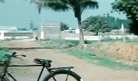 লিয়া ফ্যালকন তার নিজের চোদা চোদির গল্প ব্যাবসা শুরু করেছে!