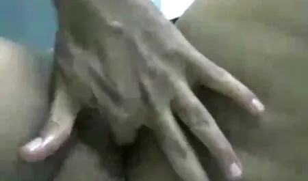 সুন্দরি শালির সাথে চুদাচুদি সেক্সি মহিলার, ব্লজব