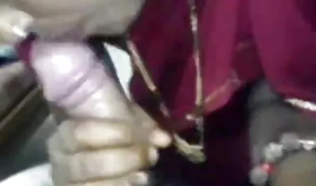 বহু পুরুষের মা ছেলে চুদাচুদি চটি এক নারির