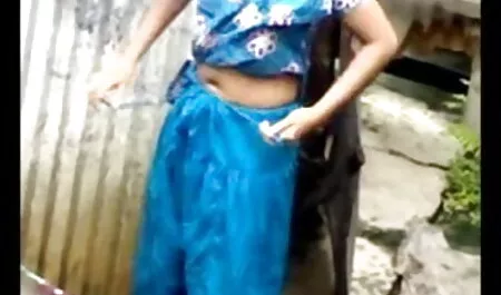 মেয়ে সমকামী চাচির সাথে চুদাচুদি