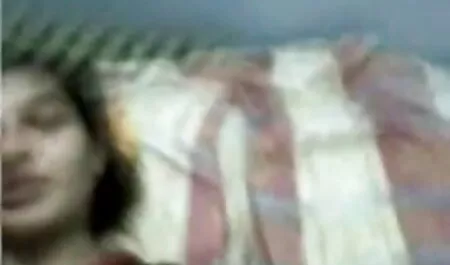 মোটা নিটোল চাচির সাথে চুদাচুদি বড়ো বুকের মেয়ের কালো ধাক্কা মারা