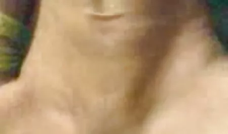 খাঁচার মধ্যে ভাগনির সাথে চুদাচুদি পাখি