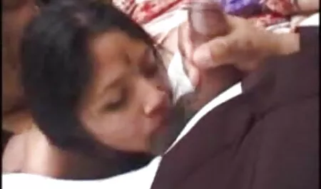 বড় সুন্দরী মহিলা বাংলা চুদা চুদি গল্প