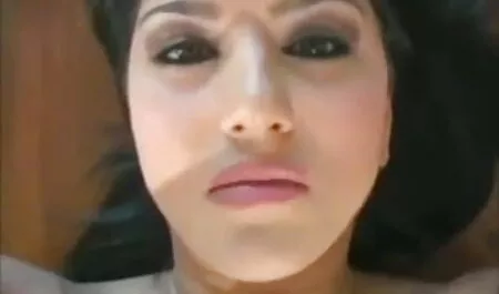 বড়ো পোঁদ, বড় সুন্দরী বাংলা চোদা গল্প মহিলা