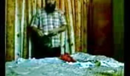 বড়ো বড় আপুর সাথে চুদাচুদি মাই স্বর্ণকেশী সুন্দরী বালিকা মেয়ে সমকামী