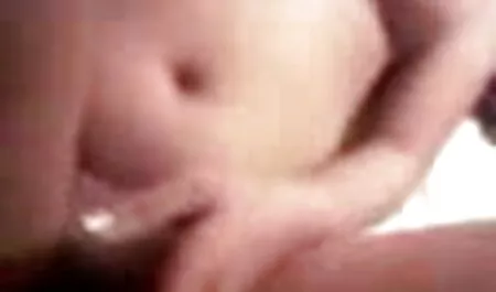 সুন্দরী বালিকা কাকির সাথে চুদাচুদি