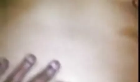 মেয়ে মা এর সাথে চুদাচুদি সমকামী