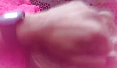 অফিস, প্রচণ্ড উত্তেজনা মা ছেলে চুদাচুদি গল্প