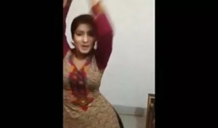 বাড়ীতে তৈরি বড় আপুর সাথে চুদাচুদি