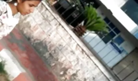 আঙুল, মেয়ে সমকামী, স্বর্ণকেশী চোদা চুদির চটি গল্প