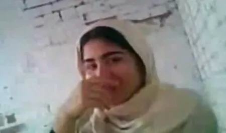 মারিনা চুদাচুদি চটি গল্প ,20 বছর বয়সী, প্যারিসে সমাজবিজ্ঞান ছাত্র (2020)