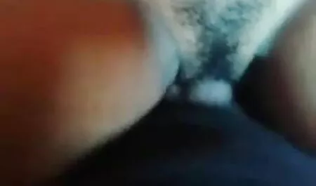 সেক্সি স্বপ্ন খালার সাথে চুদাচুদি বনগোলাপ ভরা (2020)