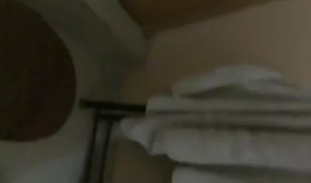 বহু ভাগনির সাথে চুদাচুদি পুরুষের এক নারির, প্রসাব করা,)