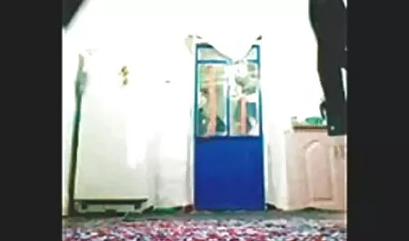 স্বামী ও স্ত্রী কাজের বুয়া কে চোদা